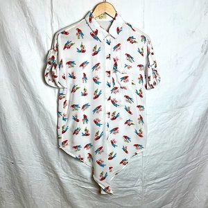 Love Notes Tie Front Parrot Print Top Sz S (Jr.)